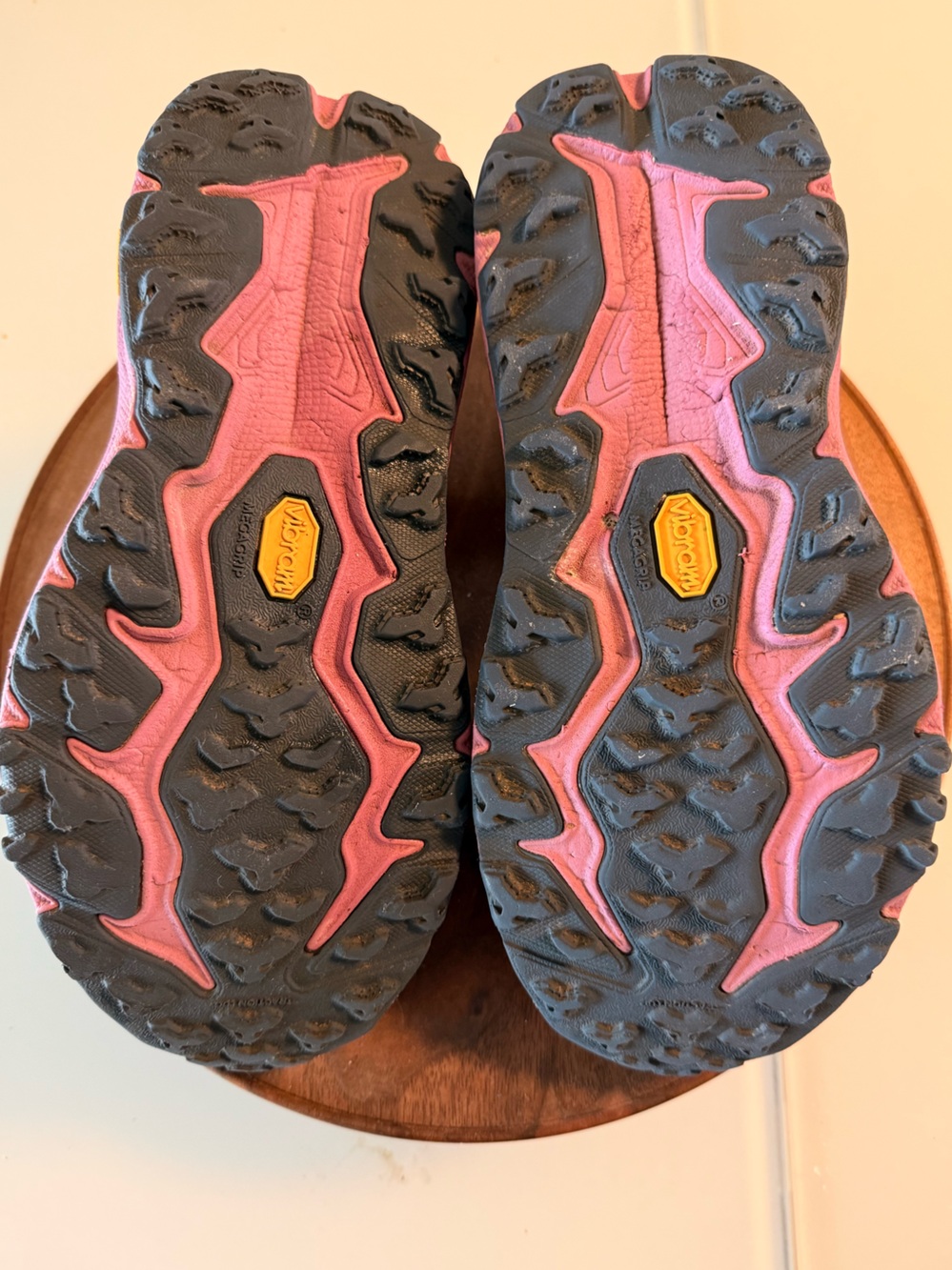 Hoka Women's Orange Red Speedgoat 6 Trail Running Shoe Size 8.5 - Picture 9 of 11